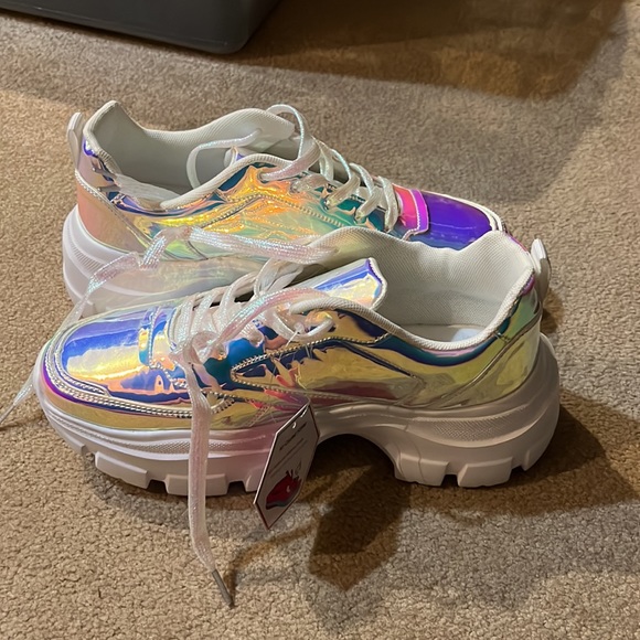 Reflective, rave sneakers never worn - Picture 3 of 5